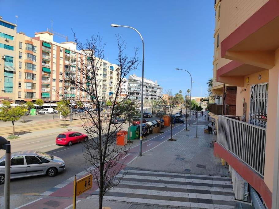 Piso Cerca Universidades Y Playa Valencia Eksteriør billede