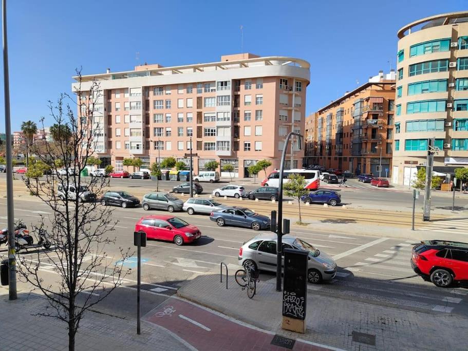 Piso Cerca Universidades Y Playa Valencia Eksteriør billede